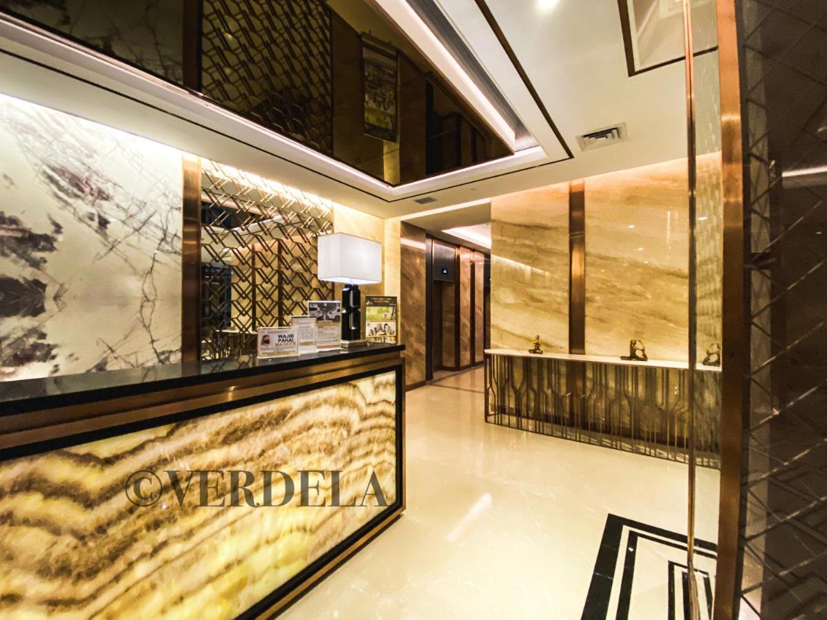 Verdela Pollux Meisterstadt Batam Apartement Exterior foto