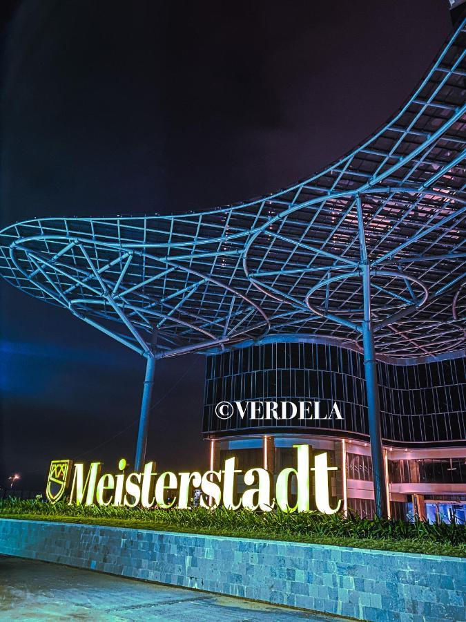 Verdela Pollux Meisterstadt Batam Apartement Exterior foto