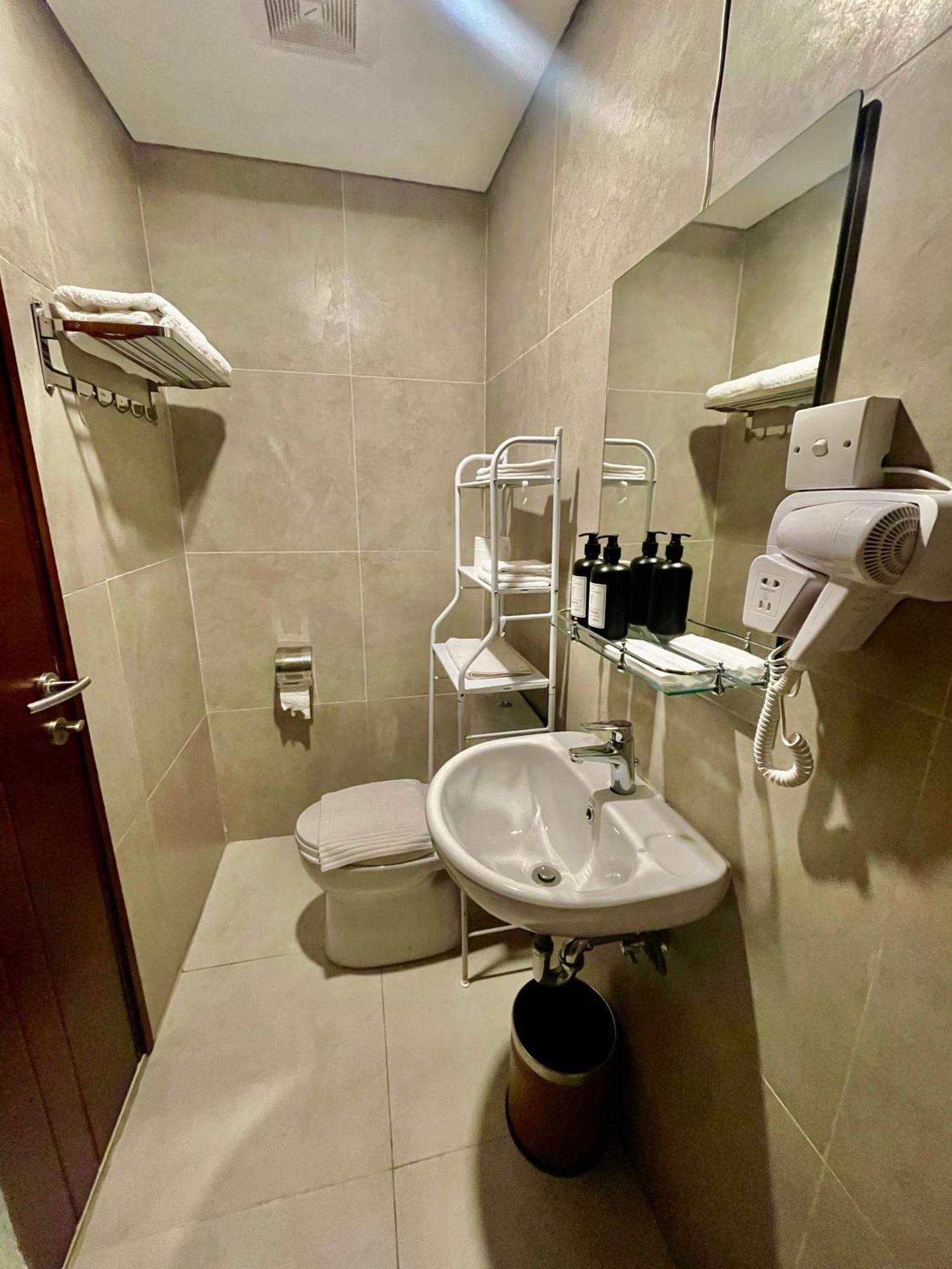 Verdela Pollux Meisterstadt Batam Apartement Exterior foto